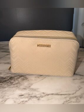 Missoni makeup bag (cream)